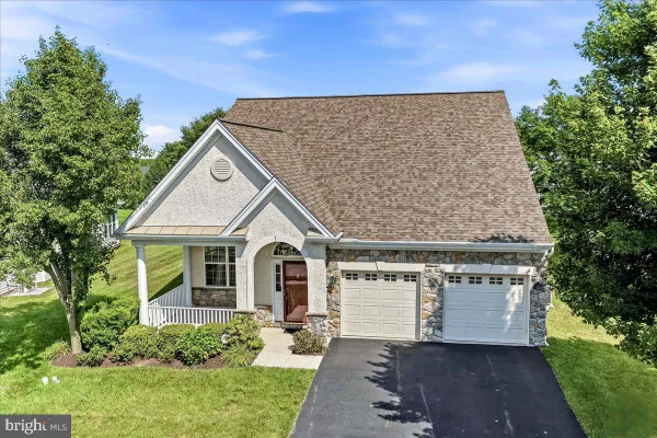 Property Slideshow image 2 of 48 | 207 hendrickson ln, West Grove, PA, 19390