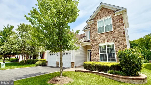 Property Slideshow image 2 of 36 | 38 inverness dr, Kendall Park, NJ, 08824