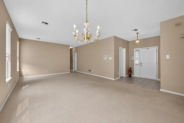 Property Slideshow image 2 of 27 | 2105 white fox way, Glen Mills, PA, 19342