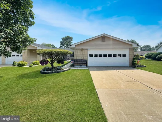 Property Slideshow image 3 of 39 | 737 prospect rd b, Monroe Township, NJ, 08831