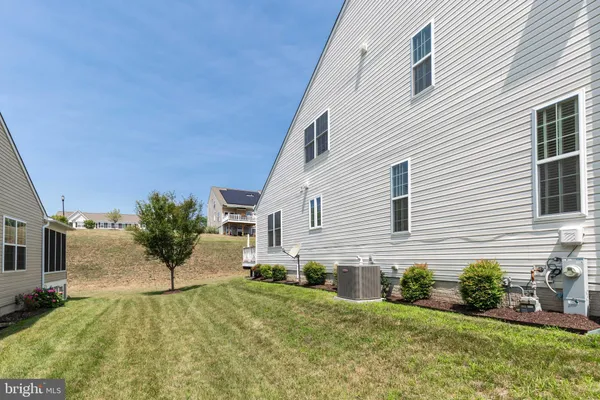 Property Slideshow image 3 of 45 | 186 greenvale mews dr 11, Westminster, MD, 21157