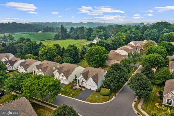 Property Slideshow image 2 of 44 | 213 katsura dr, Kennett Square, PA, 19348