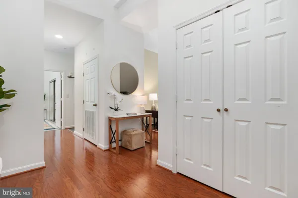 Property Slideshow image 2 of 60 | 19370 magnolia grove sq l04, Leesburg, VA, 20176