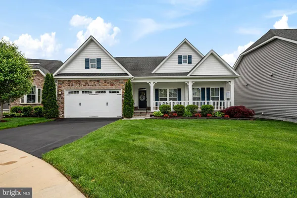 Property Slideshow image 3 of 46 | 2446 heath aster ct, Odenton, MD, 21113