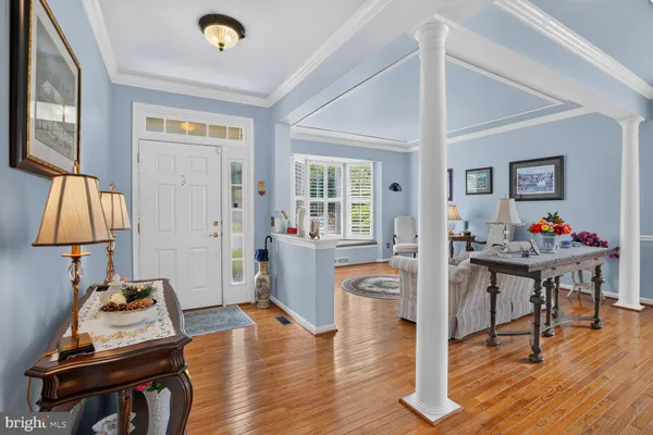 Property Slideshow image 3 of 74 | 17451 four seasons dr, Dumfries, VA, 22025