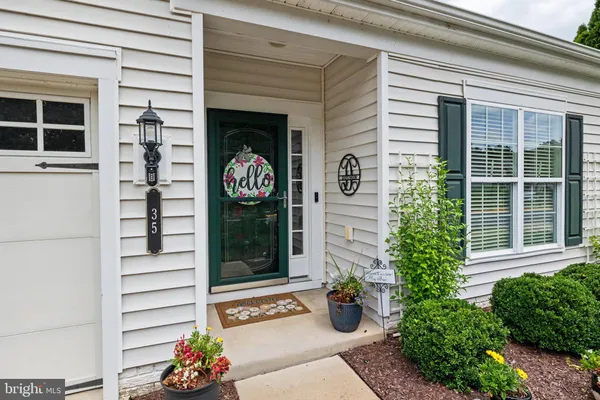 Property Slideshow image 3 of 52 | 35 battery point dr, Fredericksburg, VA, 22406