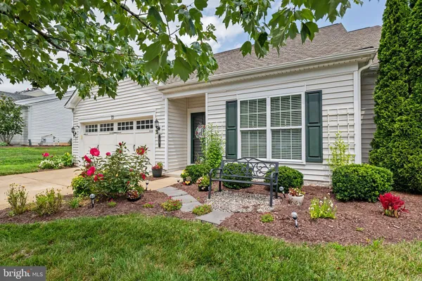 Property Slideshow image 2 of 52 | 35 battery point dr, Fredericksburg, VA, 22406