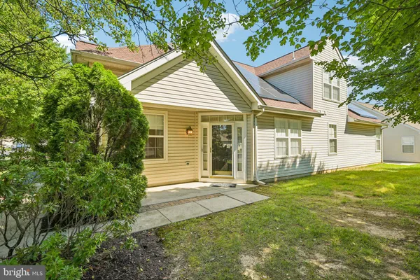 Property Slideshow image 2 of 42 | 1 yarrow way, Langhorne, PA, 19047