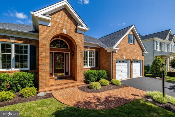 Property Slideshow image 3 of 71 | 15454 legacy way, Haymarket, VA, 20169