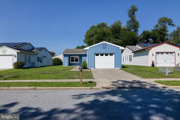 Property Slideshow image 2 of 35 | 3 narberth pl, Southampton, NJ, 08088