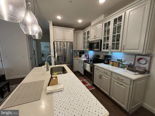 Property Slideshow image 3 of 10 | 23631 havelock walk ter 203, Ashburn, VA, 20148