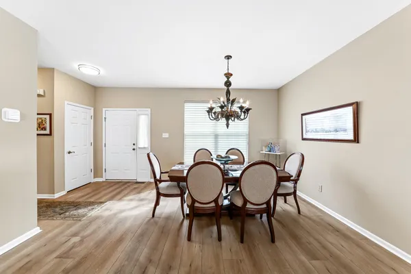 Property Slideshow image 2 of 18 | 172 e tally ho turn, Glen Mills, PA, 19342