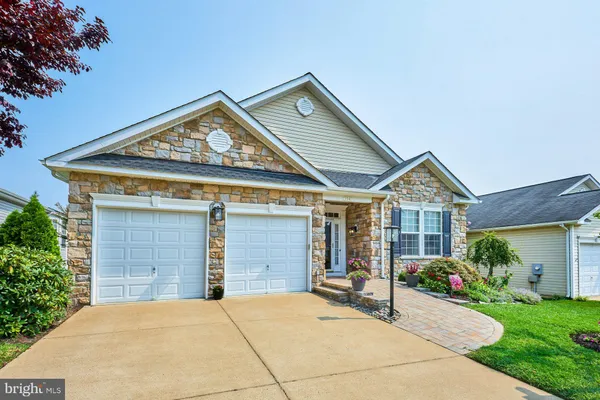 Property Slideshow image 2 of 69 | 3941 solstice ln, Dumfries, VA, 22025