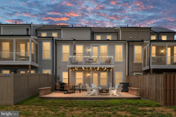 Property Slideshow image 3 of 83 | 223 smokebush dr, Stafford, VA, 22554