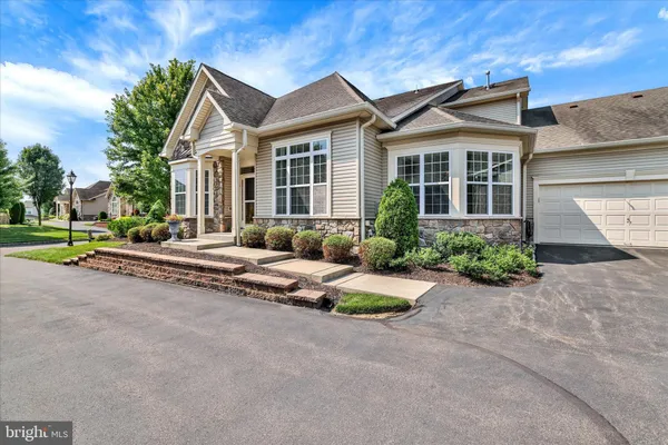 Property Slideshow image 2 of 48 | 216 willow dr, Newtown, PA, 18940