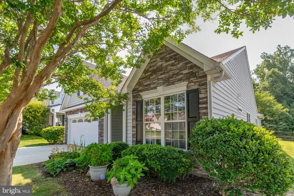 Property Slideshow image 2 of 30 | 11733 legacy woods dr, Fredericksburg, VA, 22407