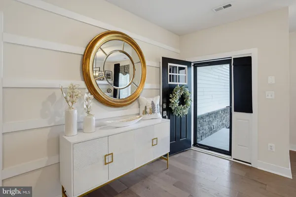 Property Slideshow image 3 of 46 | 511 davis falls dr, Newark, DE, 19702