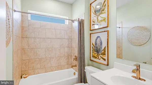 Property Slideshow image 3 of 11 | 10355 yosemite st, White Plains, MD, 20695