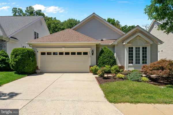 Property Slideshow image 2 of 43 | 6872 saddle run way, Gainesville, VA, 20155