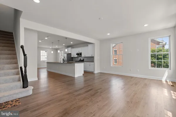 Property Slideshow image 3 of 40 | 823 herman way, Sykesville, MD, 21784
