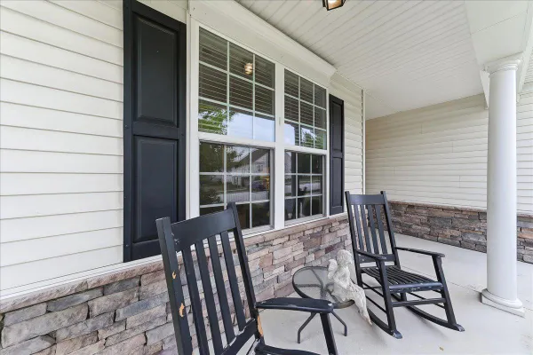 Property Slideshow image 2 of 34 | 509 mcelree ln, Coatesville, PA, 19320