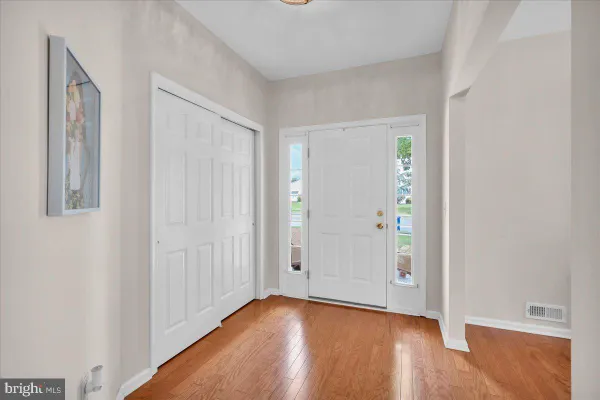 Property Slideshow image 3 of 24 | 18 lantern ln, Columbus, NJ, 08022