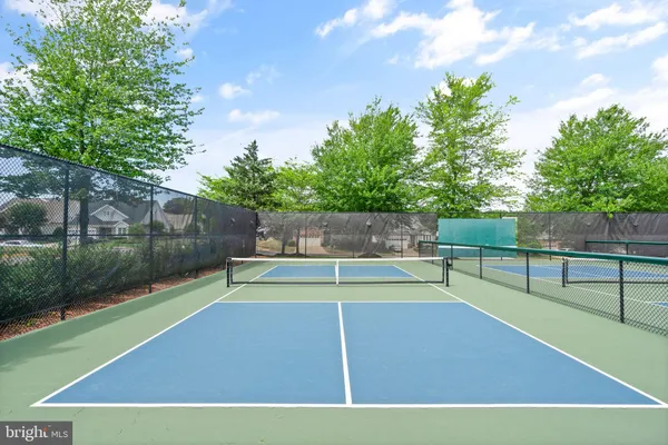Property Slideshow image 3 of 12 | 13919 chelmsford dr, Gainesville, VA, 20155