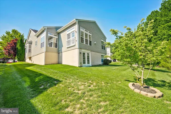 Property Slideshow image 2 of 75 | 3994 melting snow pl, Dumfries, VA, 22025