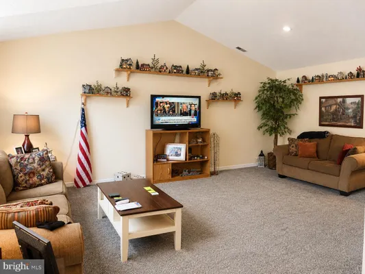 Property Slideshow image 2 of 14 | 526 trinidad blvd, Williamstown, NJ, 08094