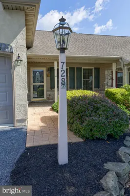 Property Slideshow image 2 of 52 | 728 heather rdg, Manheim, PA, 17545