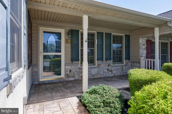 Property Slideshow image 3 of 52 | 728 heather rdg, Manheim, PA, 17545
