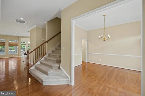 Property Slideshow image 3 of 70 | 6727 holly farm ln, Warrenton, VA, 20187