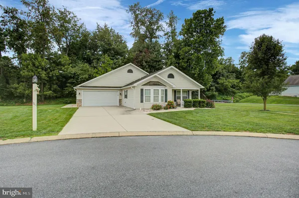 Property Slideshow image 3 of 41 | 101 colonial ct, Shippensburg, PA, 17257