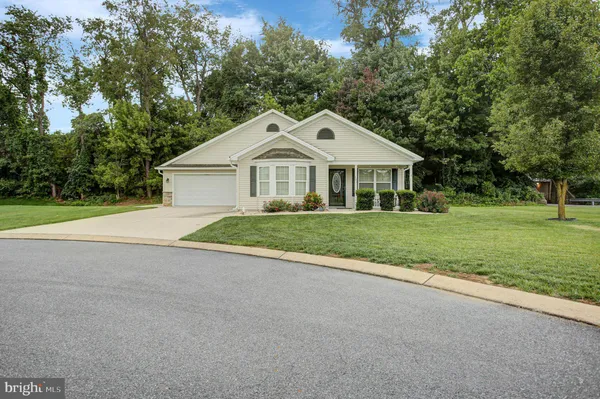Property Slideshow image 2 of 41 | 101 colonial ct, Shippensburg, PA, 17257