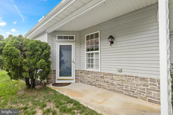 Property Slideshow image 2 of 41 | 88 robin la la, Barnegat, NJ, 08005