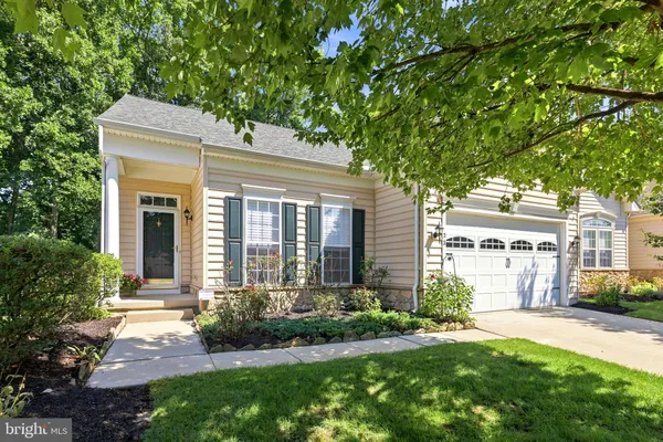 Property Slideshow image 2 of 49 | 33 hearthstone blvd, Pemberton, NJ, 08068