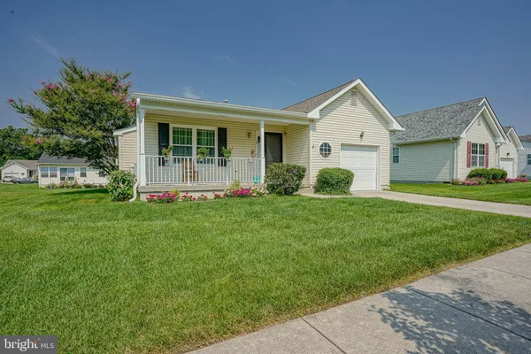 Property Slideshow image 2 of 29 | 419 woodruff trl, Mullica Hill, NJ, 08062