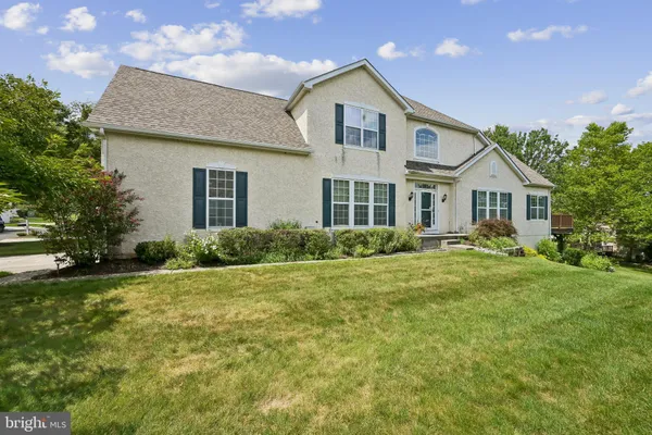 Property Slideshow image 2 of 36 | 10 bartons mill dr, Washington Crossing, PA, 18977
