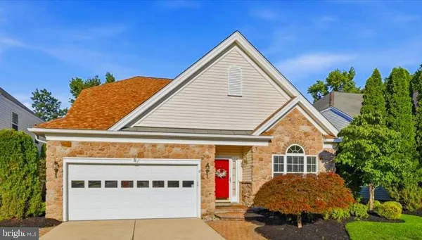 Property Slideshow image 2 of 53 | 6 mitchell ct, Marlton, NJ, 08053