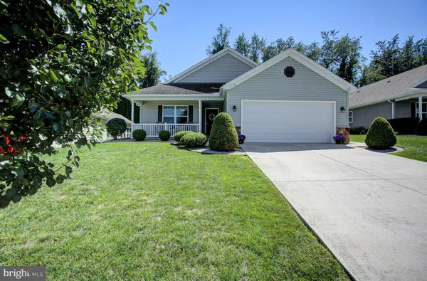 Property Slideshow image 2 of 37 | 13 colonial ct, Shippensburg, PA, 17257