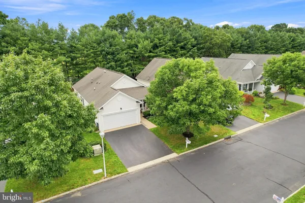 Property Slideshow image 3 of 55 | 74 marlow dr, Jackson, NJ, 08527