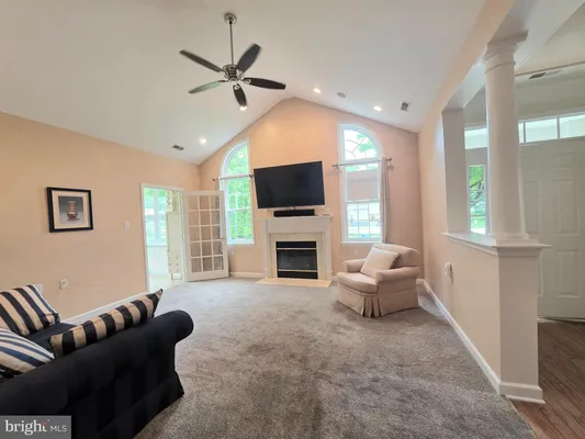 Property Slideshow image 3 of 11 | 105 hulnick rd 438, Coatesville, PA, 19320