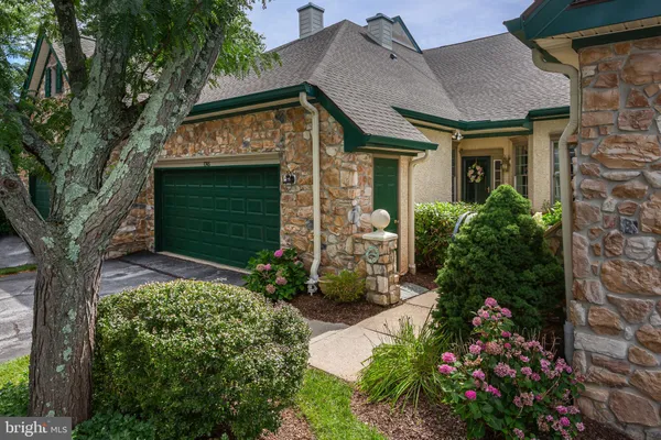 Property Slideshow image 2 of 41 | 1745 yardley dr, West Chester, PA, 19380