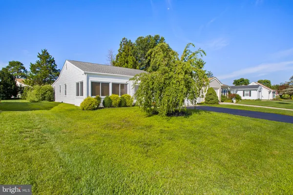 Property Slideshow image 2 of 26 | 223 huntington dr, Southampton, NJ, 08088
