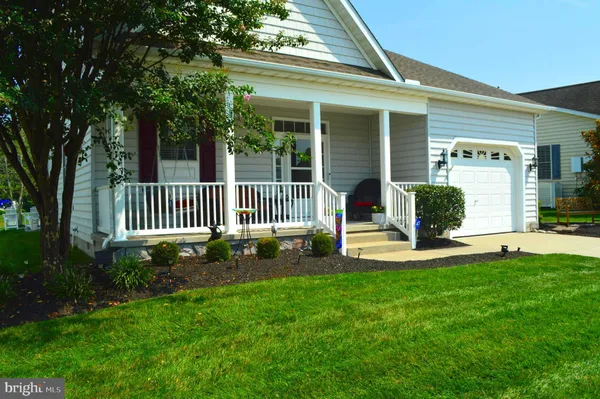 Property Slideshow image 2 of 58 | 391 n red haven ln, Dover, DE, 19901