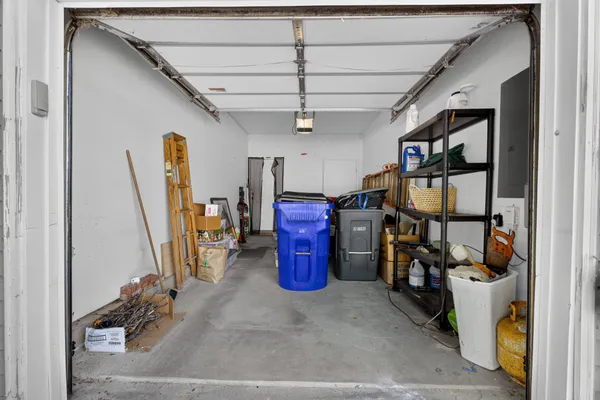 Property Slideshow image 3 of 42 | 626 kendall dr, Bear, DE, 19701