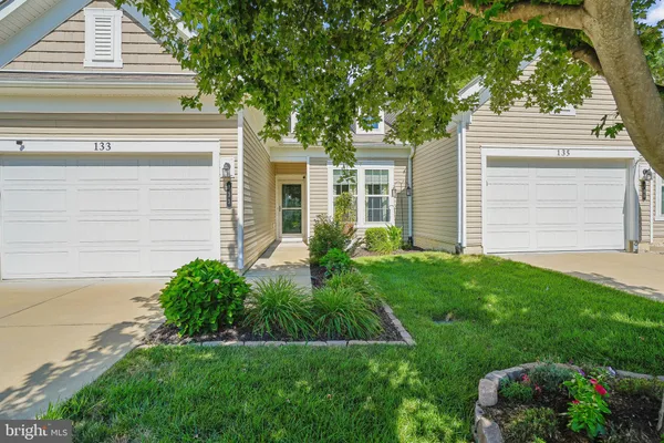 Property Slideshow image 3 of 48 | 133 long point dr, Fredericksburg, VA, 22406
