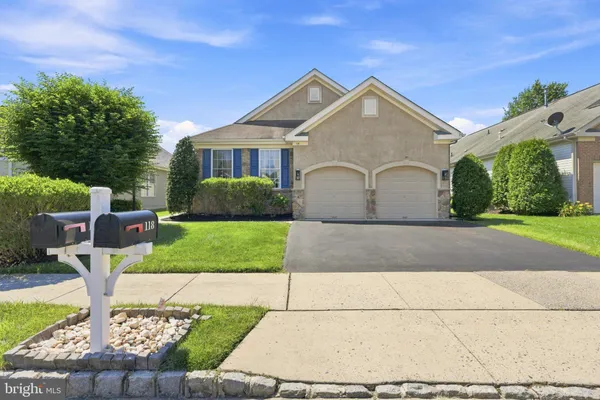 Property Slideshow image 2 of 36 | 118 paisley pl, Hainesport, NJ, 08036