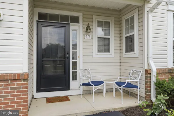Property Slideshow image 2 of 29 | 17 lady slipper ln, Langhorne, PA, 19047