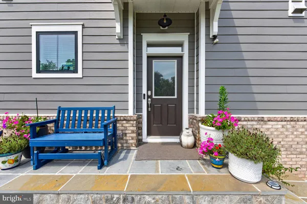 Property Slideshow image 3 of 52 | 43928 maritime song ter, Leesburg, VA, 20176